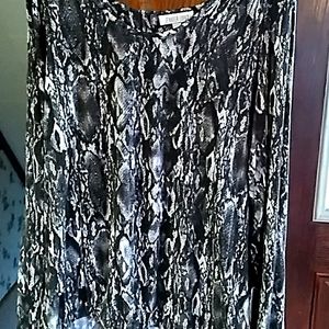 Jennifer Lopez woman's shirt